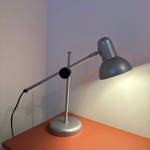 Retro bordlampe, grå