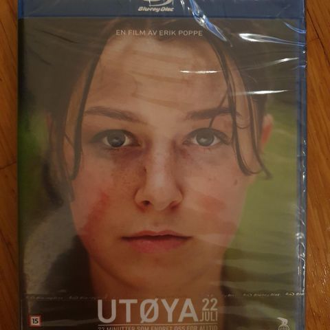 UTØYA I PLAST