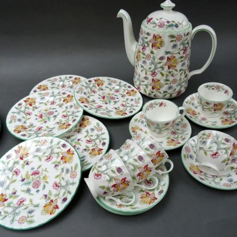 Minton Haddon Hall Bone China Serviser deler