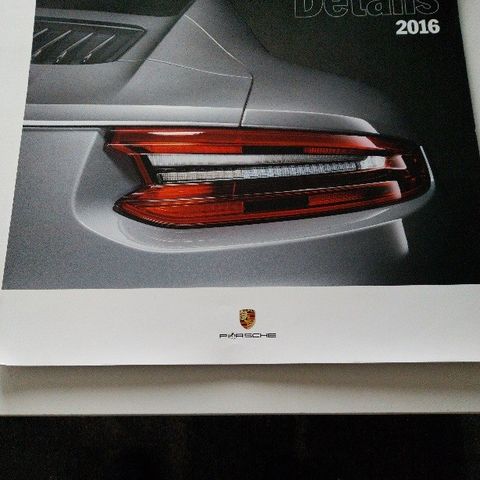 Kalender.  Orginal Porsche kalender fra 2016