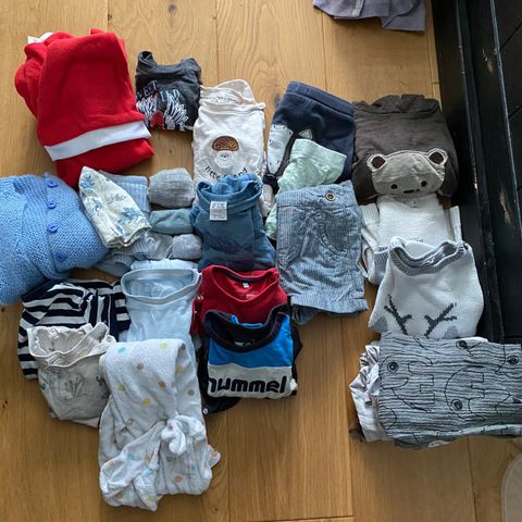 Klesspakke baby strl 56-80. Mye newbie + Hummel, lillelamm,