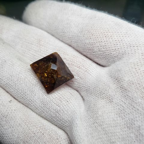 Stor Granat / Garnet Ekte steiner 22 CT