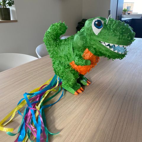 Piñata Dinosaur