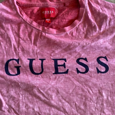 Tøff t-skjorte fra Guess