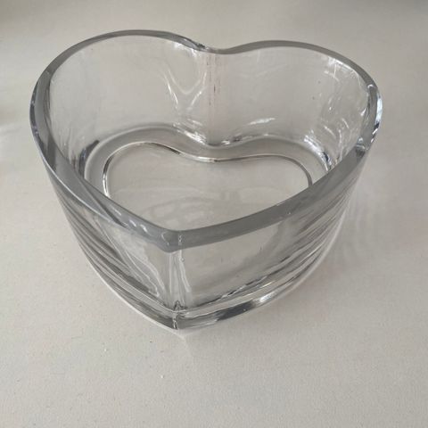 Hjerteformet skål