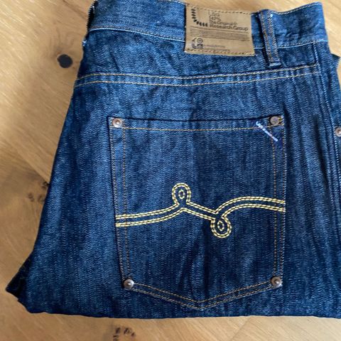 L.R.G. Resesearch group jeans str 38