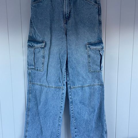 Cargo jeans fra H&M str 38