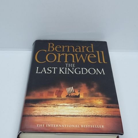 2004 utgivelse. The last kingdom - Bernard Cornwell