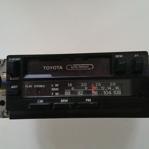 Radio kassett bilspiller original Toyota retro classic veteran