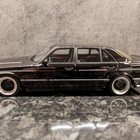 Mercedes-Benz  560 6.0 SEL AMG (W126) - OttO-Mobile Limited Edition skala 1:18