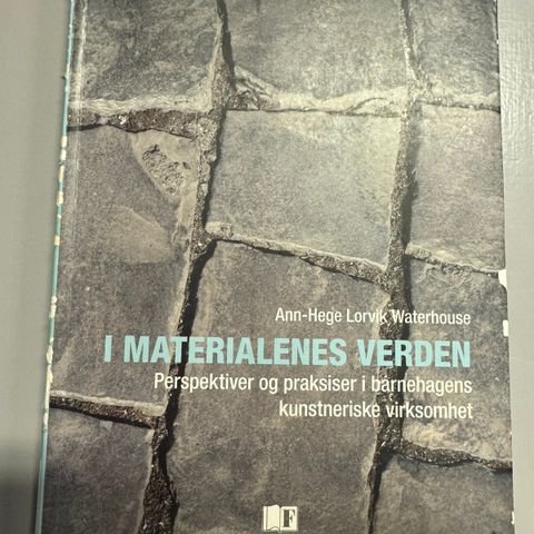 I materialenes verden.