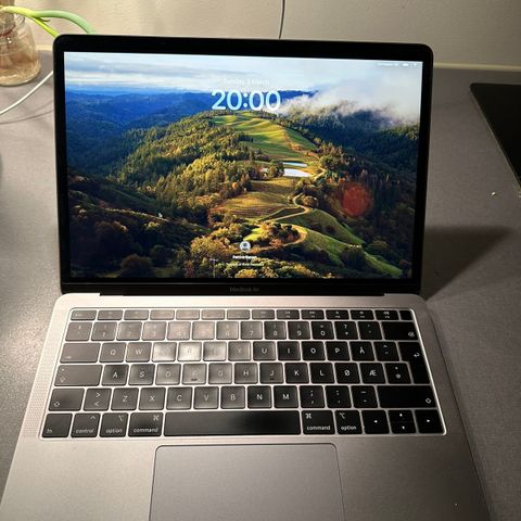 MacBook Air 13“ late 2018 selges!