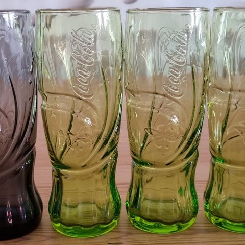 8 Coca-Cola glass