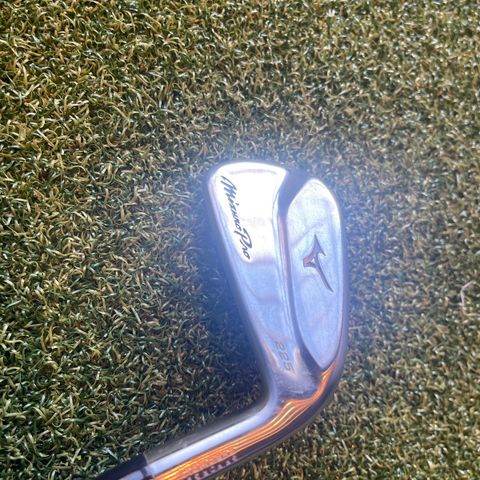 Mizuno Pro 225 4-jern (Stiff)