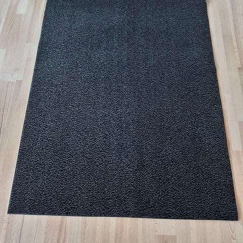 HELT NY GRÅ/SVART DØRMATTE / TEPPE MED GUMMIBAKSIDE, 85,5 x 114,5 cm