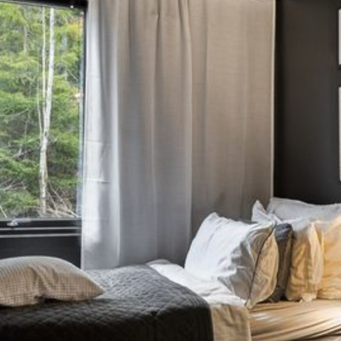 Nytt sengeløper /sengeteppe grå fløyel Home& Cottage 170*90 .Boligstyling