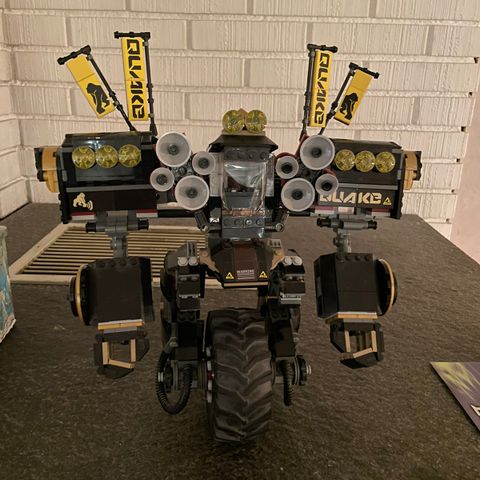 Ninjago Coles quake Mech 70632 selges