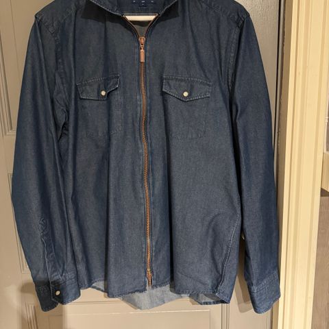 Eton overshirt. Denim med zip, str M