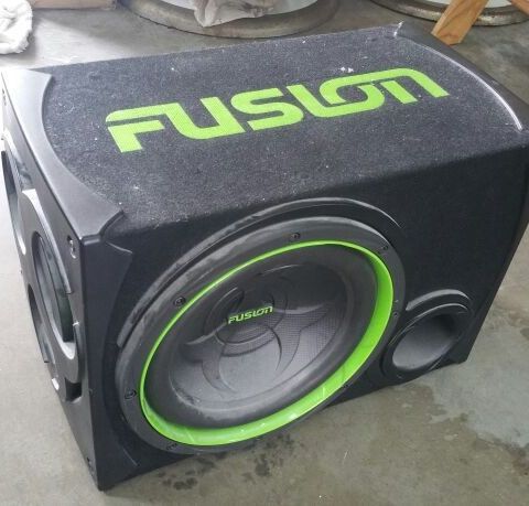 Fusion Subwoofer til Bil