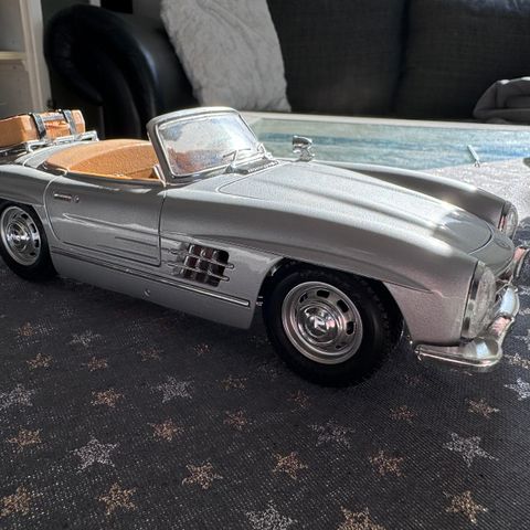 Mercedes benz 300 SL 1/18