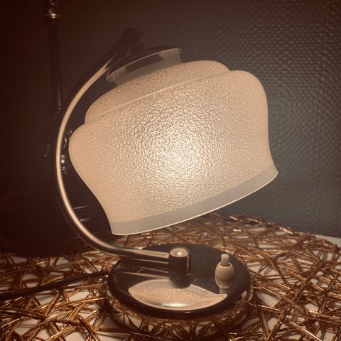 Vintage lampe. Art deco