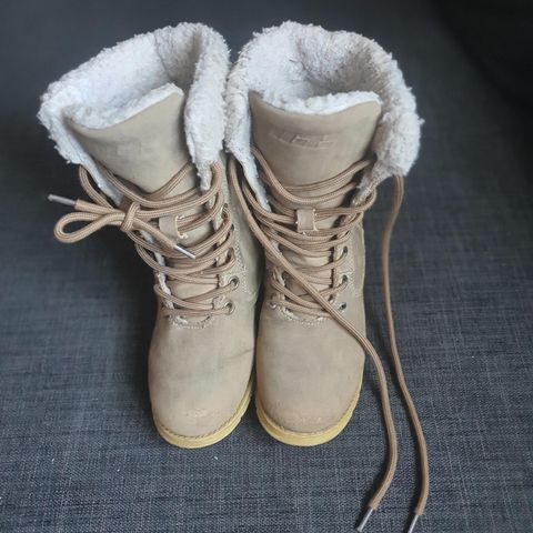 Ice boots. Str 28