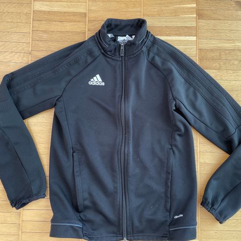 Adidas jakke str 140