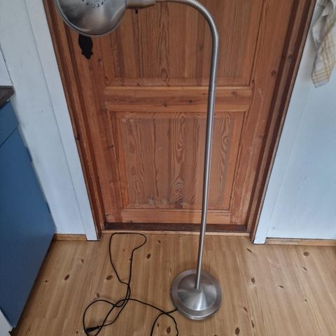 stående lampe ikea