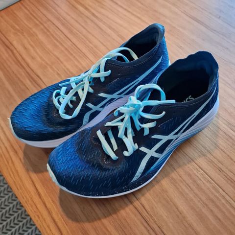 Asics Magic Speed 2 (39,5 dame)