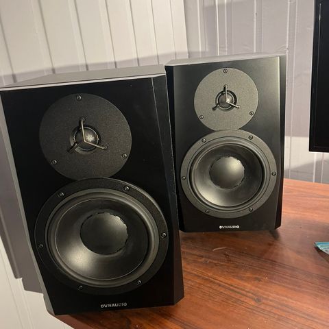 Dynaudio LYD 8