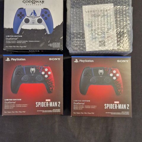 4x Limited Edition Dualsense - God of War, Final Fantasy, Spiderman 2