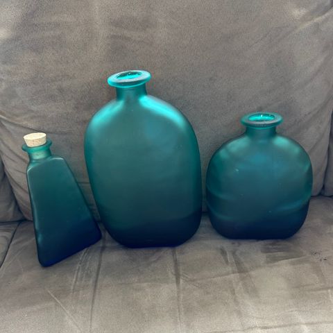 Tre nydelige flasker blå/grønn matt