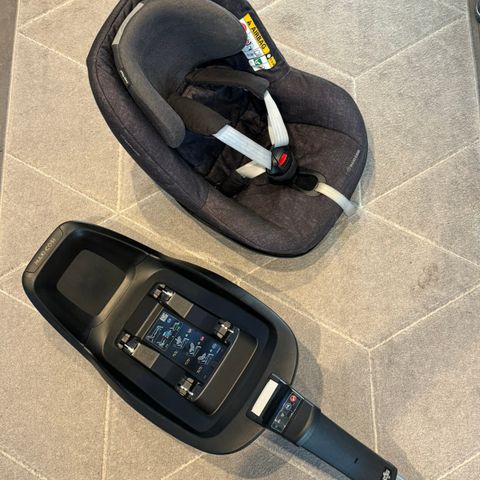 MaxiCosi 2way Fix Barnesete med isofix base