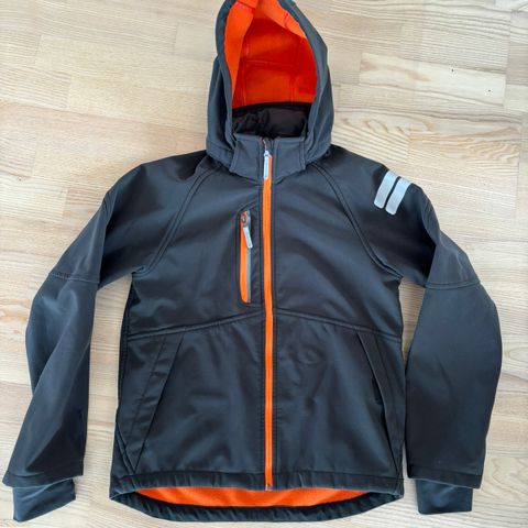 Jakke fra H&M sport strl 152