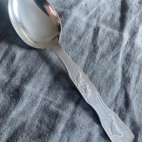 Sølvtøy - Eldre barneskje 60 gram