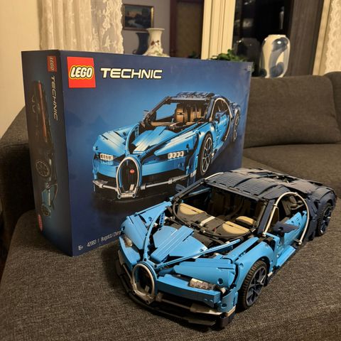 Lego technic bugatti chiron 42083