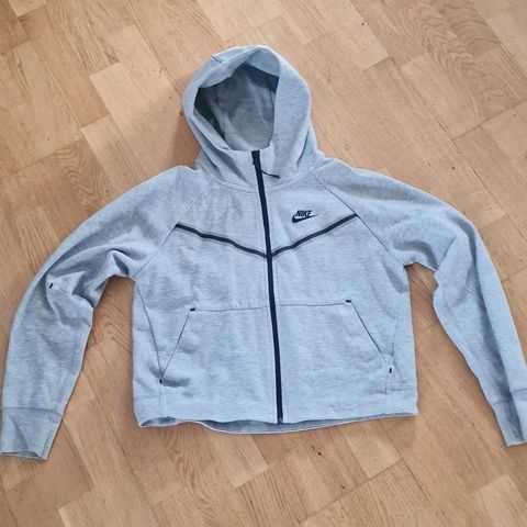 Nike Tech Fleece str s