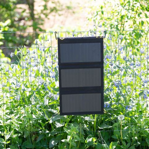 Solcellepanel med powerbank