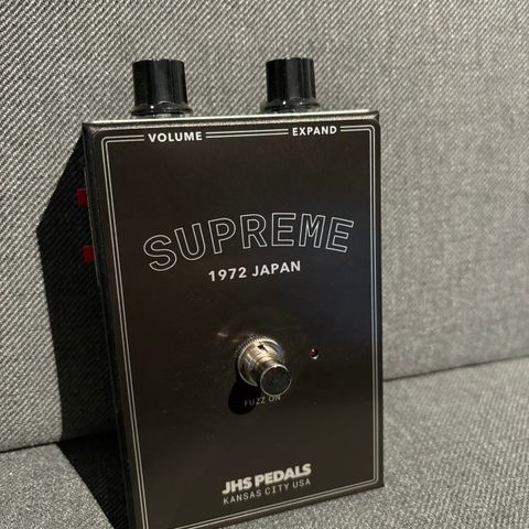 JHS Supreme 1972 Japan