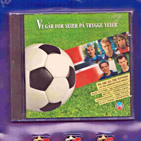 Forseglet Norsk CD i stiv plast inkl 5 stk Norske fotball-pins