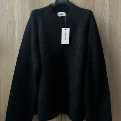 Ubrukt Holtzweiler Fluffy Knit Sort Genser i Strl S