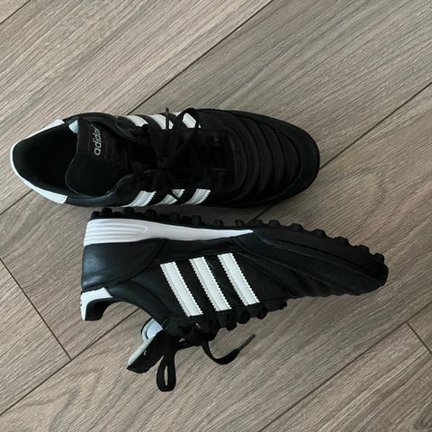 Adidas fotballsko str 38