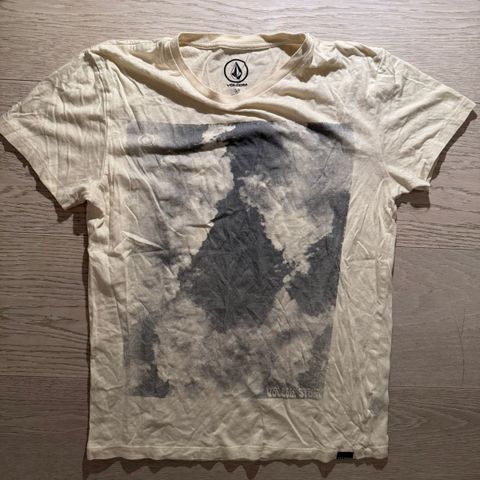 Volcom t-shirt