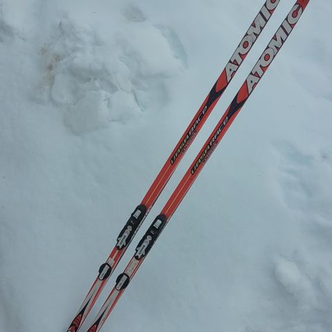 Ett par gode langrennski + 2 par billigere ski