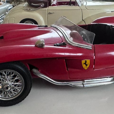 Ferrari 250 Testa Rossa 1957 1/18