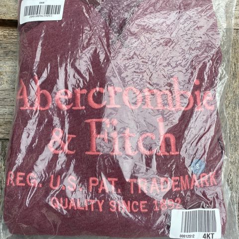 Ambercombie & Fitch. Vinrød hettegenser. Str S