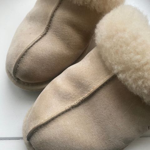 Ugg tøfler