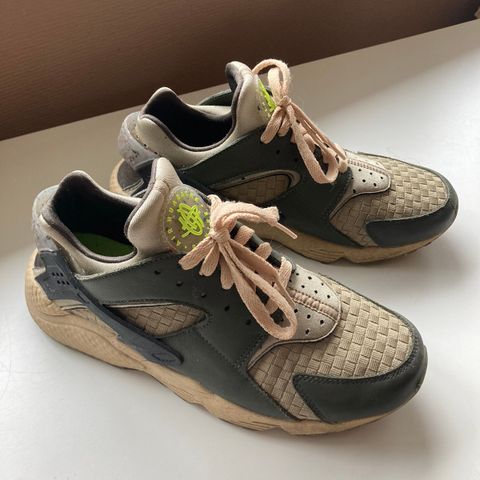 Nike Air Huarache str 42,5