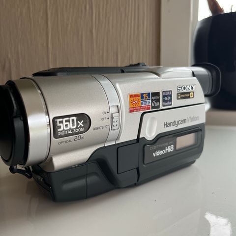 videokamera SONY CCD-TRV208e Hi8 handycam defekt