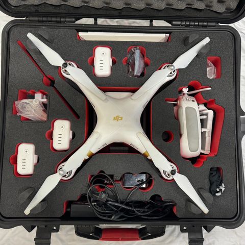 Drone DJI Phantom 3 Pro 4 K med koffert